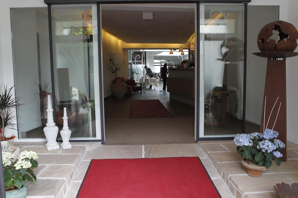 Hotel-Restaurant Pfaelzer Hof Edenkoben Esterno foto